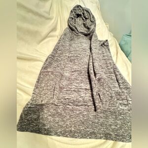 Athleta Batwing and Robin Cowl Neck Sweatshirt, Size Extra Small